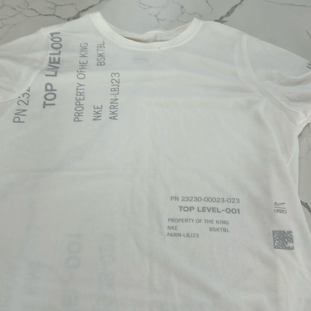 Nike boys drifit tshirt size large14